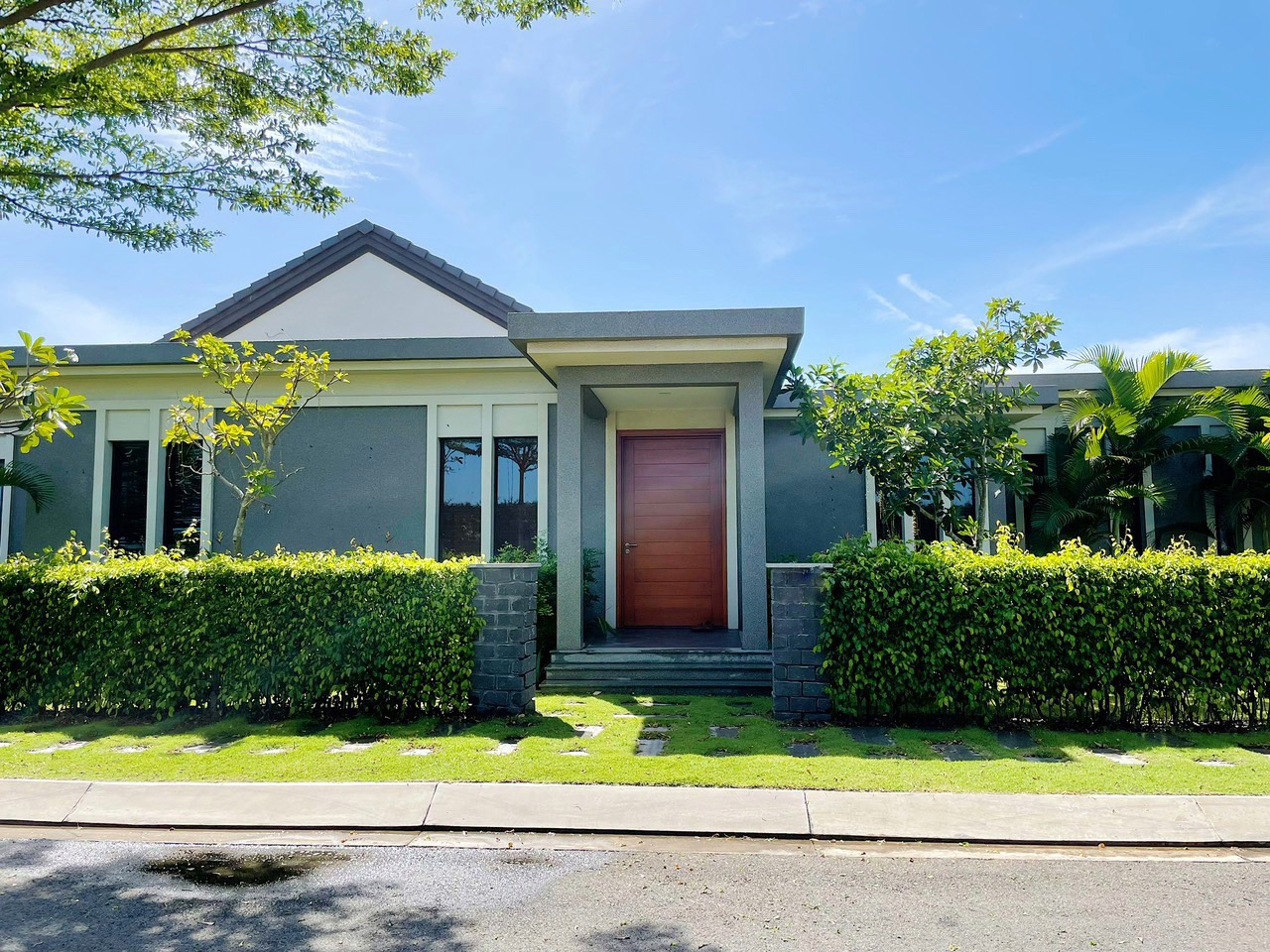 z5222435926961_bc4d4c5150e9ac8d9fe186bdd7bd28fa