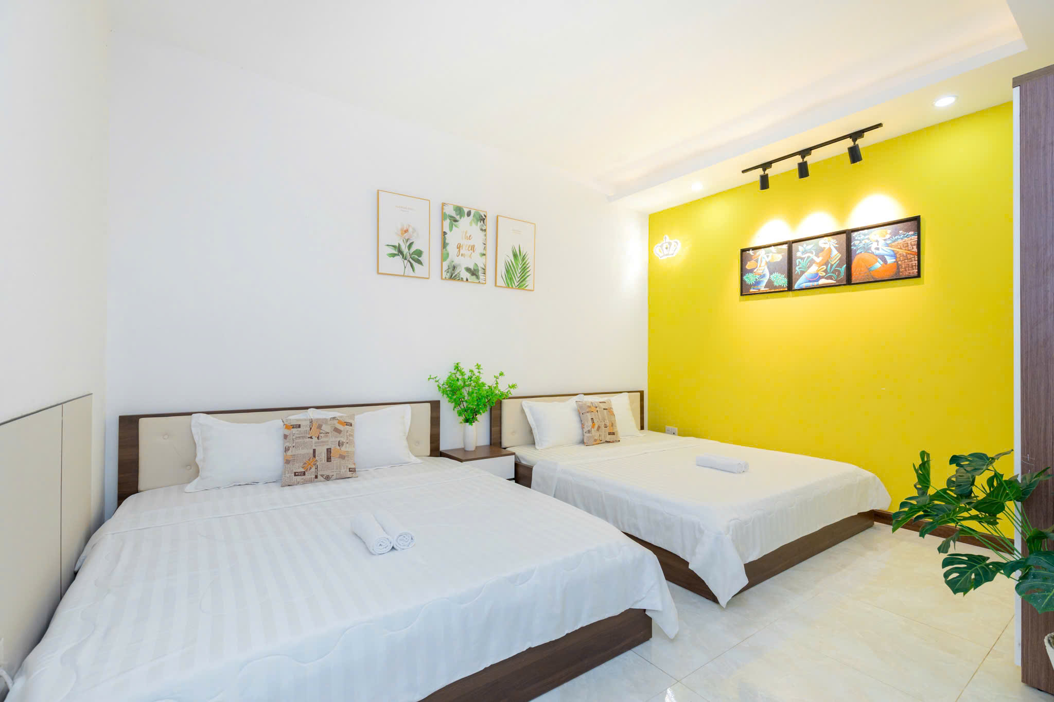 z6989270550897_93039d72eb79a9b74aeca7f3e1f45d58