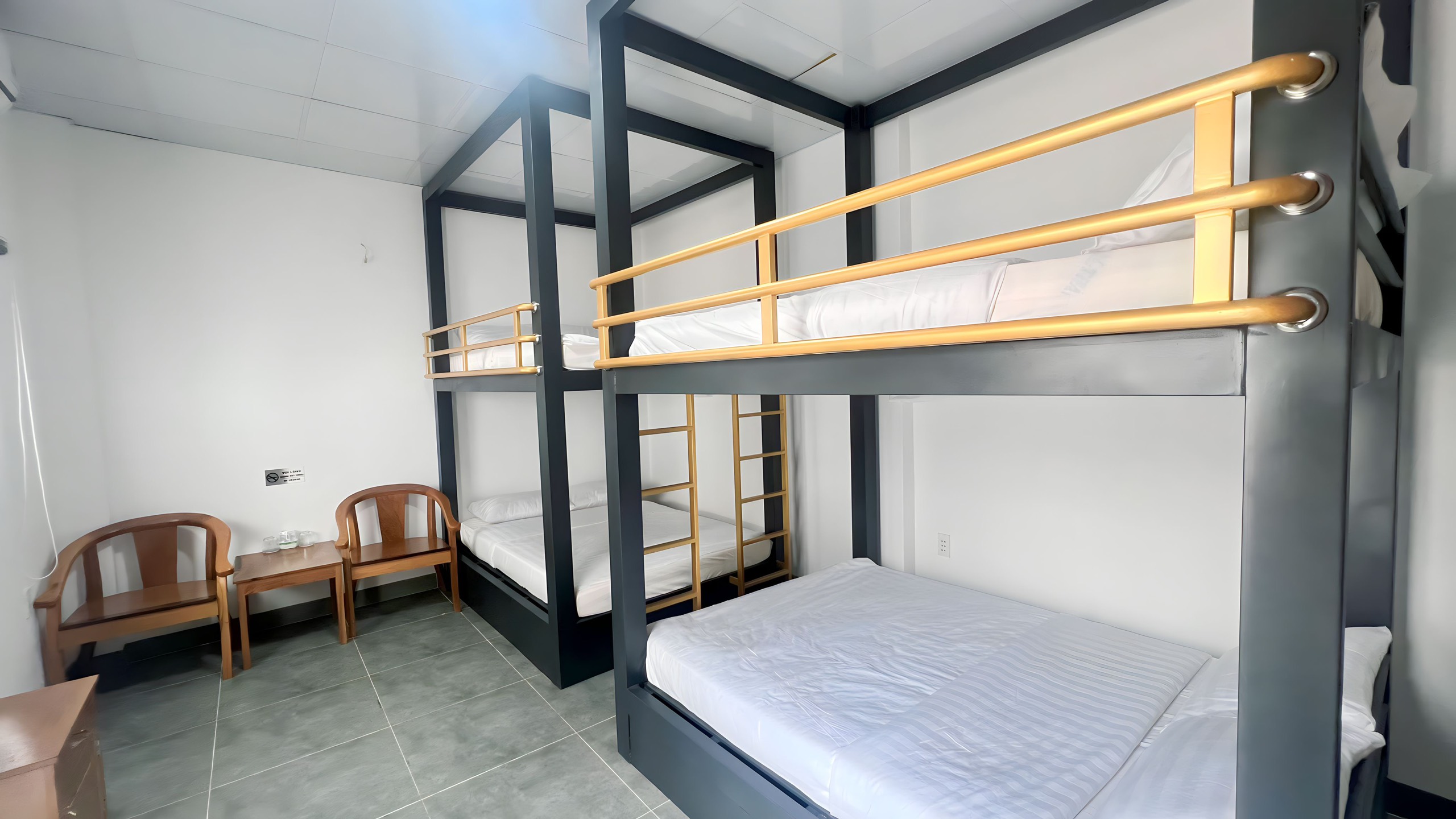 z5138938639664_5601c52413b38d7d5ea84b5d7c5cd4d7